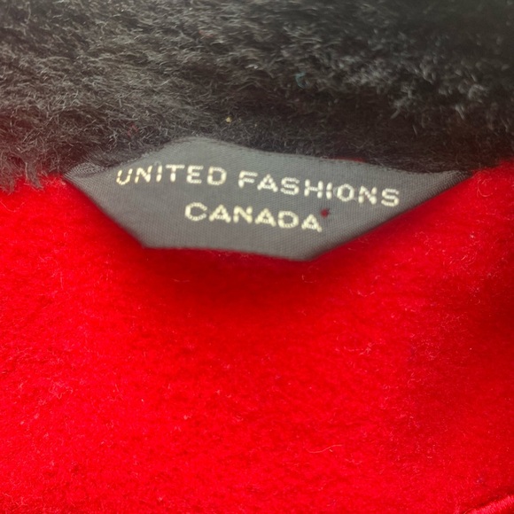 Vintage United Fashions Red Wool Coat - Picture 13 of 13